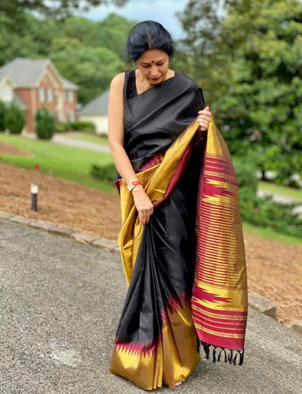 Black Maroon Korvai Raising Temple Border Kanchipuram Silk Saree