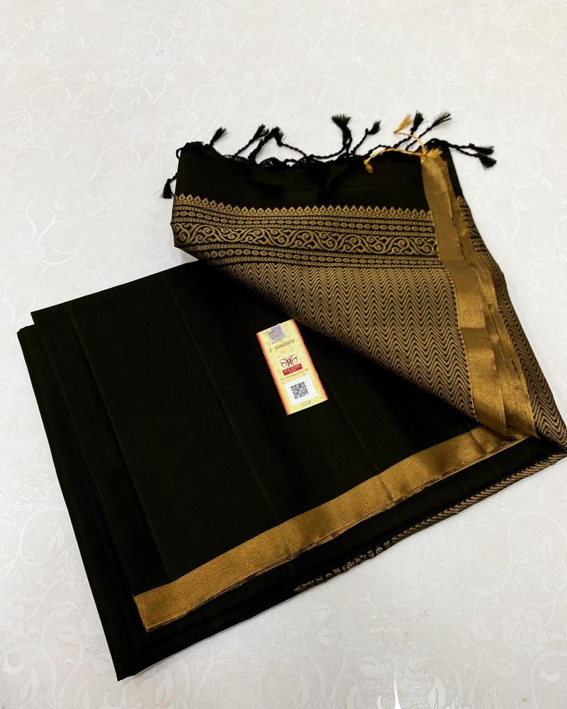 Black Plain Soft Silk Saree with Designer Pallu and Designer Blouse