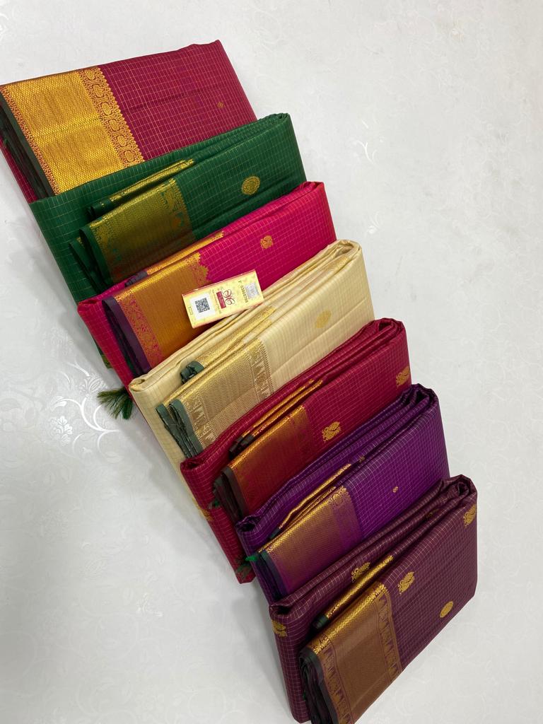 Catalogue - Traditional Zari Checked Handloom Kanchipuram Silk Sarees