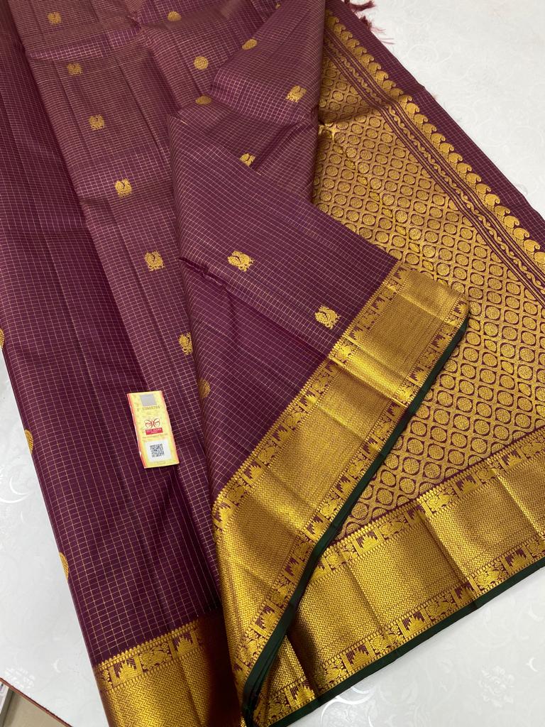 Catalogue - Traditional Zari Checked Handloom Kanchipuram Silk Sarees