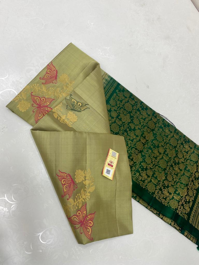 Borderless Pastel Green Pure Handloom Kanchipuram Soft Silk Saree with Butterfly Design Meena Work