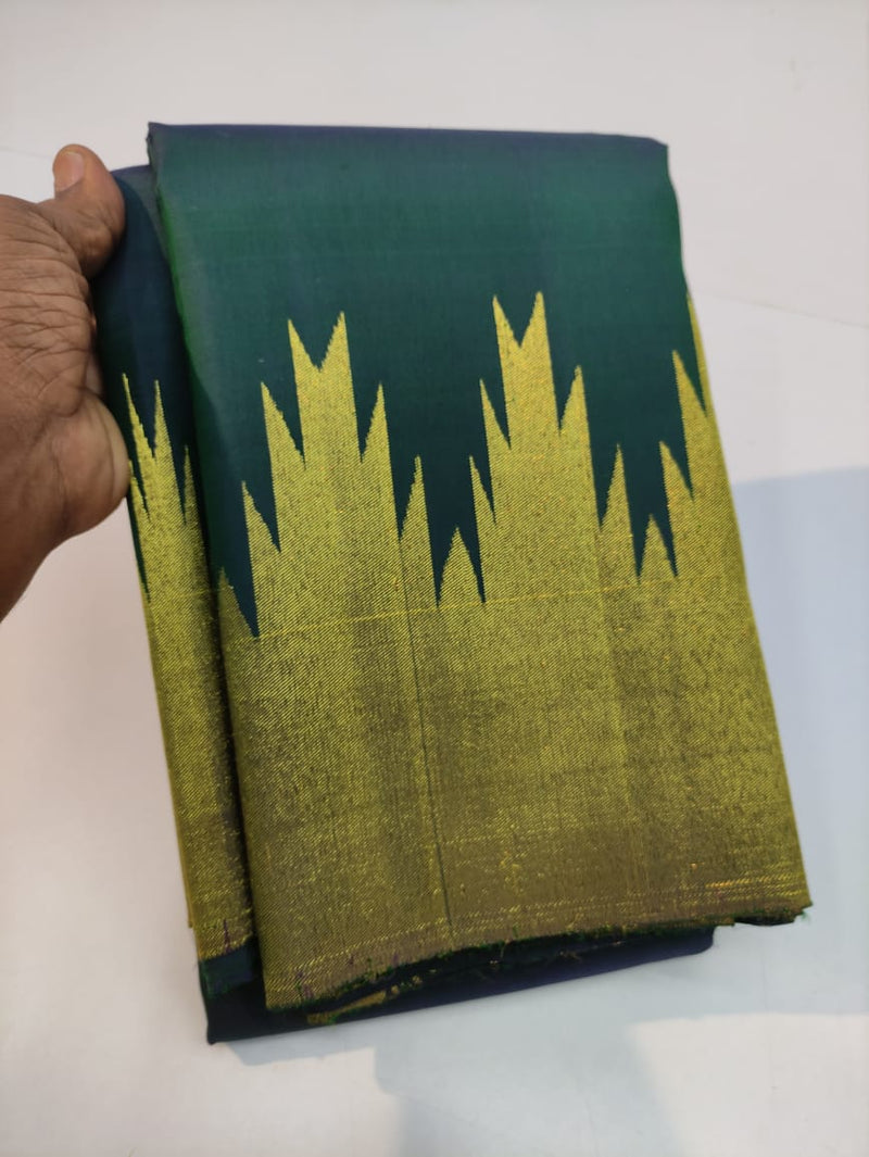 Dual Shade Green 8 Kol Temple Border Handloom Kanchipuram Silk Saree