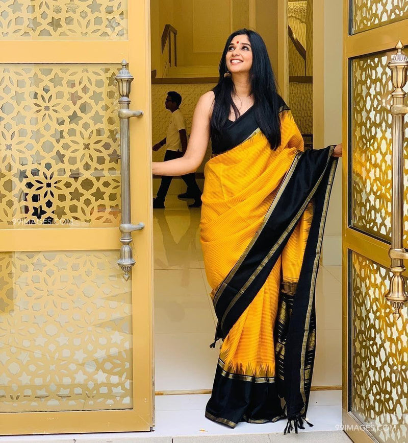 Mustard Yellow With Black  Korvai Temple Border Kanchipuram Silk Saree