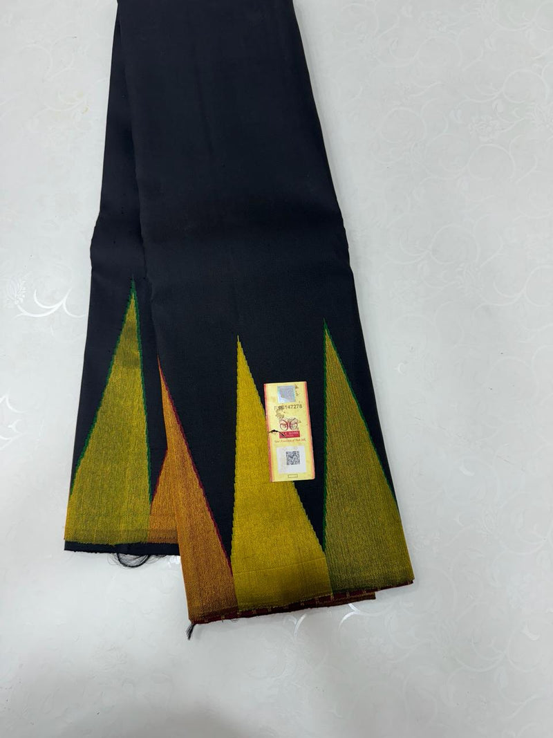 Black Maroon 8 Kol Korvai Temple Border Handloom Kanchipuram Silk Saree