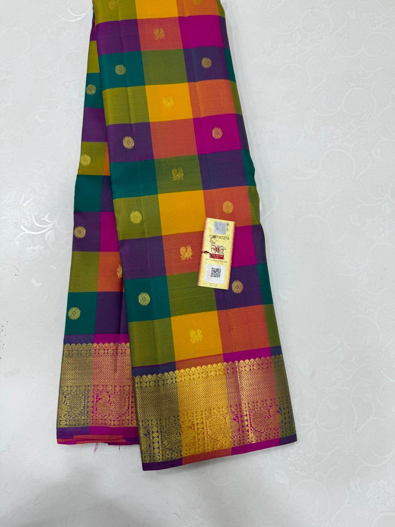 Traditional Paalum Pazhamum Handloom Kanchipuram Silk Saree