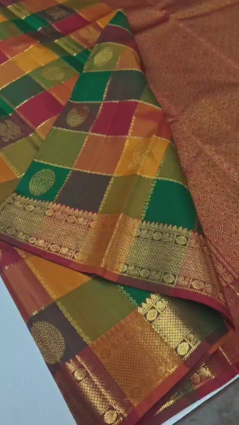 Traditional Paalum Pazhamum Checked Kanchipuram Silk Saree