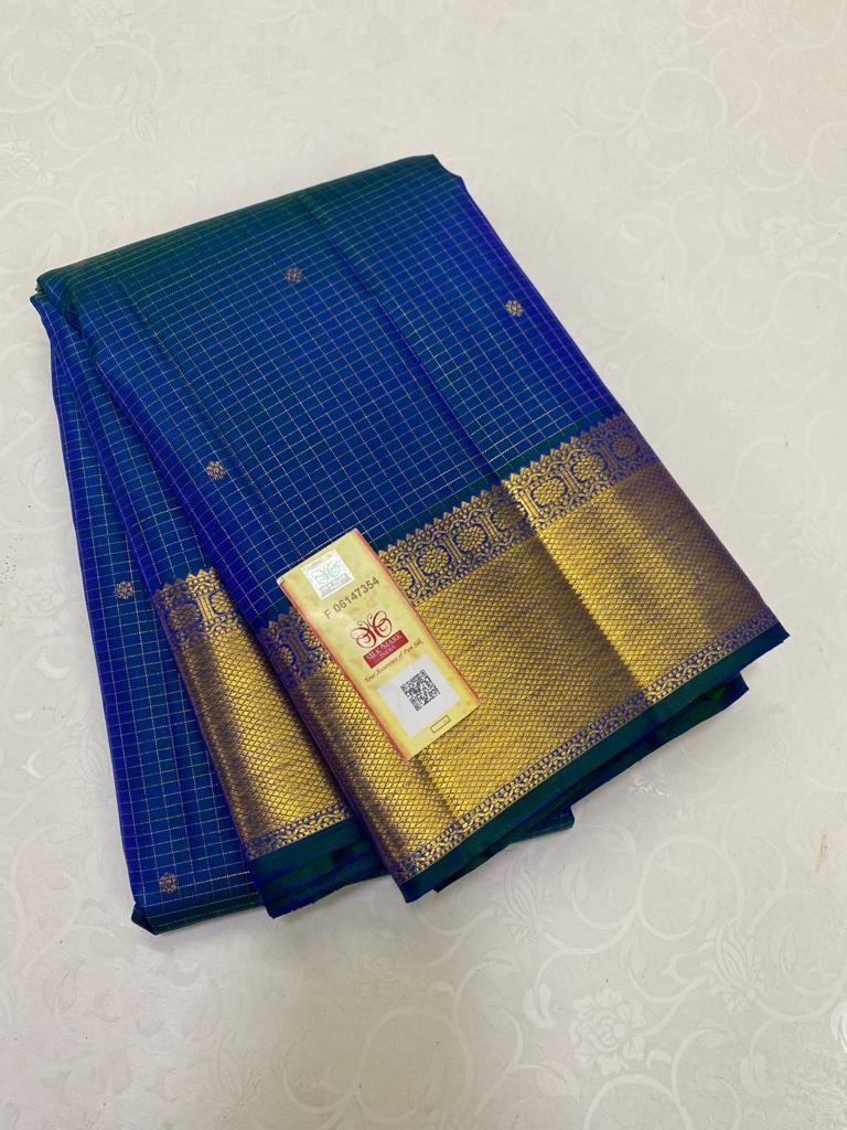 Traditional Zari Checked Handloom Kanchipuram Silk Sarees