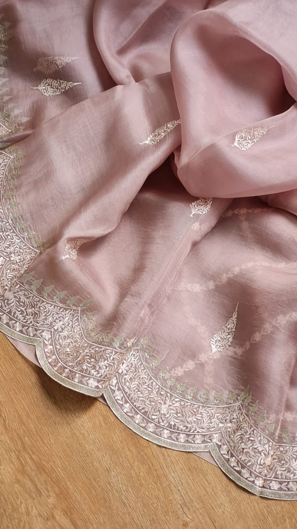 Onion Pink Organza Saree with Embroidery Scallop Border