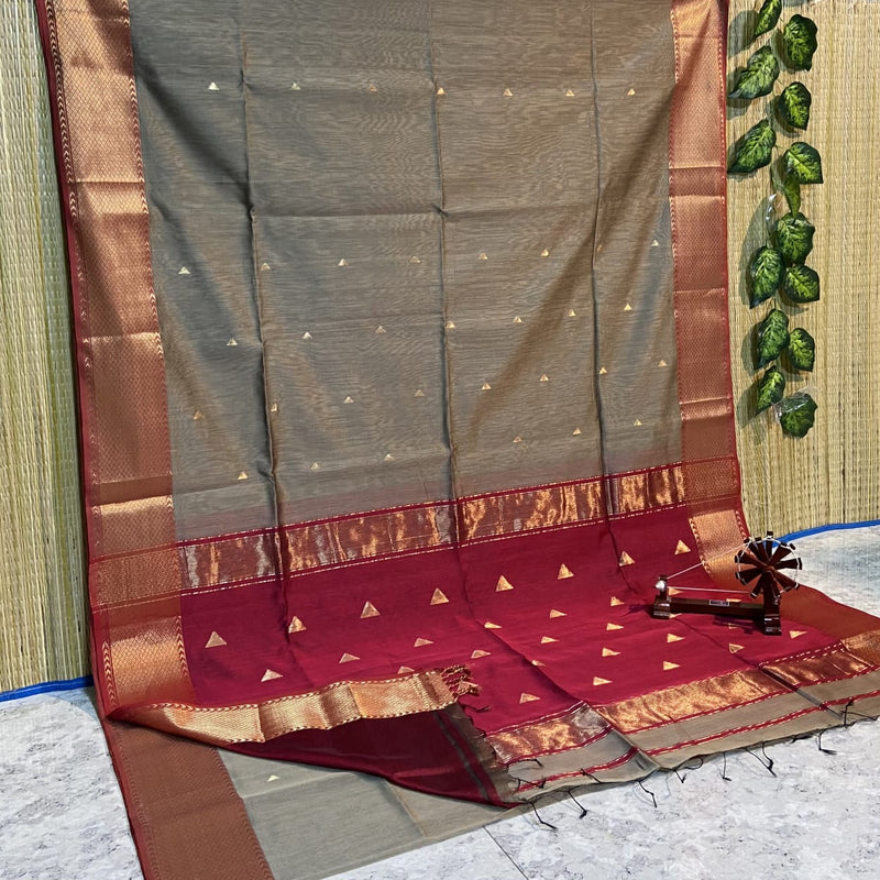 Maheshwari Silk Cotton Triangle Butta Sarees