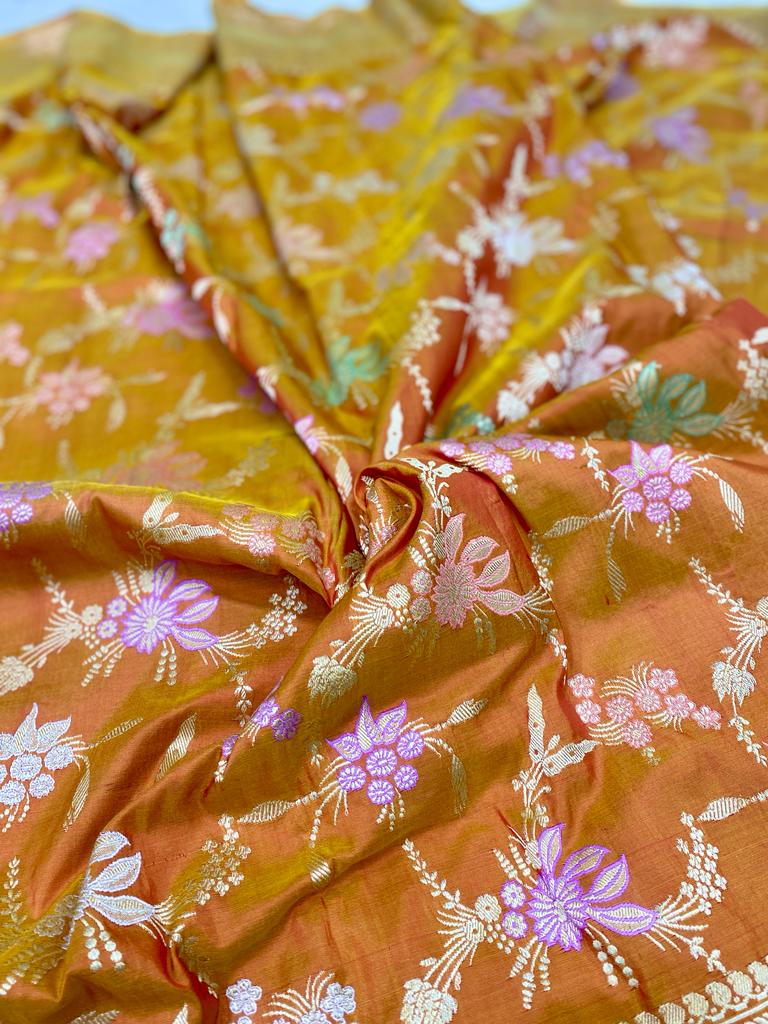 Catalogue - Pure Banasras Handloom Katan Khadiyal Meenedar Jangla Saree