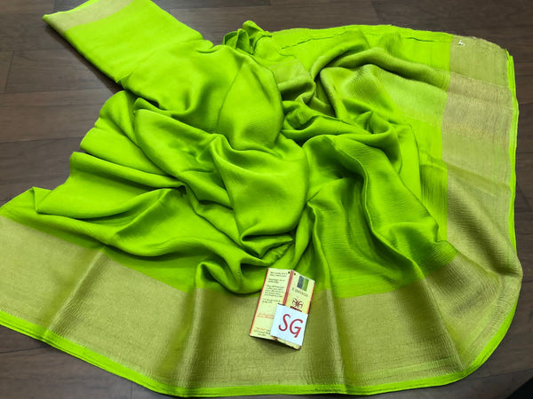 Parrot Green Wrinkle Mysore Crepe Silk Saree