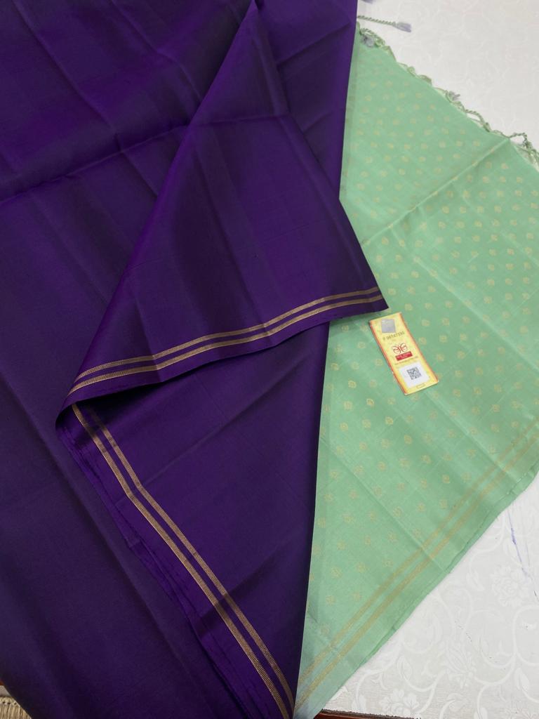 Purple Plain Soft Silk Saree with Contrast Designer Pallu & Blouse