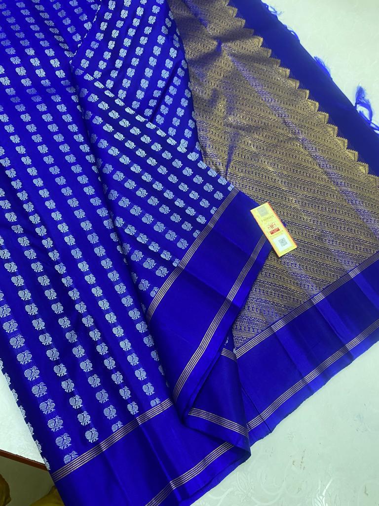 Traditional Handloom Kanchipuram Silk Saree with Peacock Thread Butta All over & Simple Zari Border
