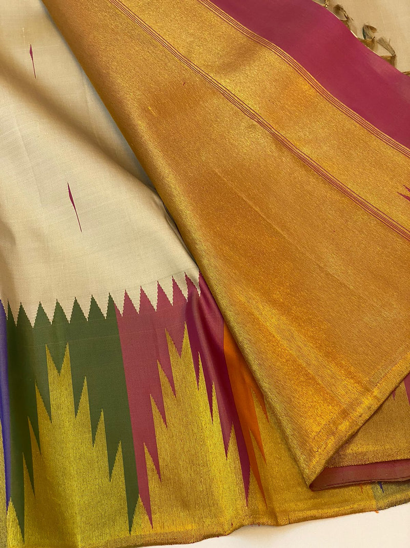 Half White Traditional 8 Kol Seepu Korvai Multicolor Temple Border Handloom Kanchipuram Silk Saree